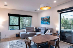 Alpine Retreat by Revelstoke Vacations